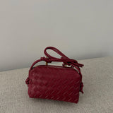 Janna | Kompaktowa torebka na ramię pleciona na co dzień