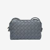 Janna | Kompaktowa torebka na ramię pleciona na co dzień