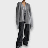 Laria – Miękki Kardigan o Klasycznym Kroju