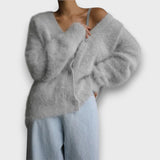 Laria – Miękki Kardigan o Klasycznym Kroju